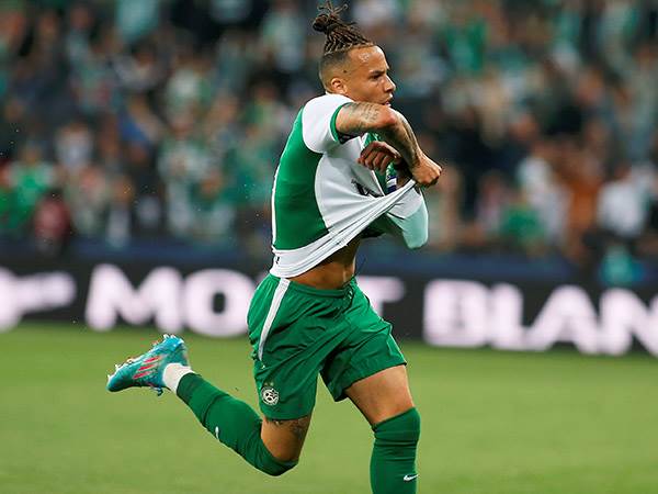 הפך אותו לסופרסטאר. שרי (אלן שיבר)