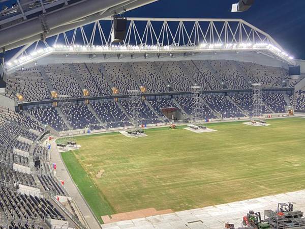 בלומפילד מואר לזכרו של מודי בר-און (היכלי הספורט)