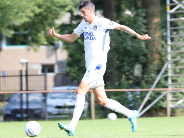 סטיפה פריצה. מבוקש (האתר הרשמי של מכבי תל אביב)