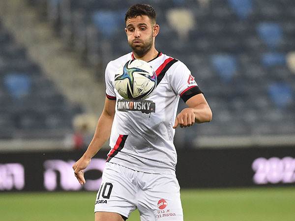 חדידה. תחנה ראשונה מעבר לים? (ברני ארדוב)