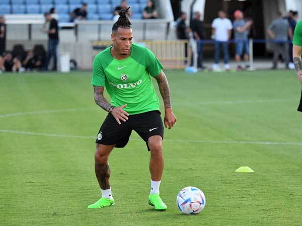 צ'ארון שרי. חיפה מוכנה לגומלין (האתר הרשמי של מכבי חיפה)