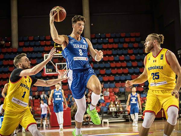 מוסר מאחורי הגב (עודד קרני)