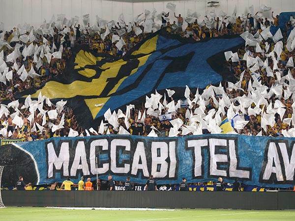 אוהדי מכבי ת"א מול ניס (אלן שיבר)