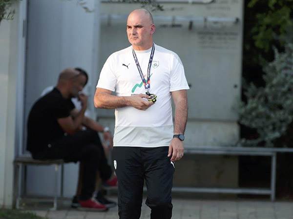 חזן. סומך על שחקניו (אלן שיבר)