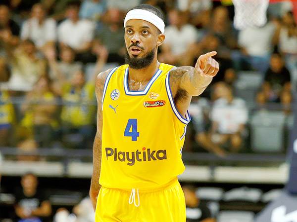 בראון. בכורה בצהוב (אלן שיבר)