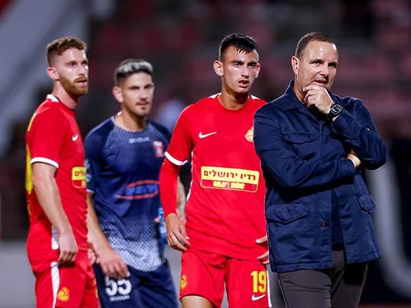 נקודה לכל צד (מאור אלקסלסי)