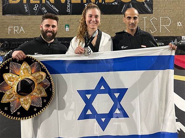 "יש לאן לשאוף". אזרן (צילום: אמאדין לוריאול, ההתאחדות הישראלית לטאקוונדו)