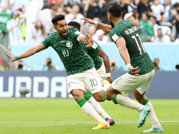 ההפתעה הראשונה. אל דווסארי חוגג מול ארגנטינה (Photo by Clive Brunskill/Getty Images)