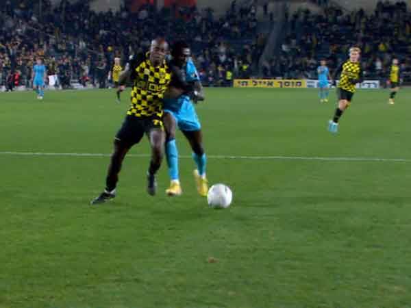 הייתה שליטה מלאה על הכדור של אספרייה?