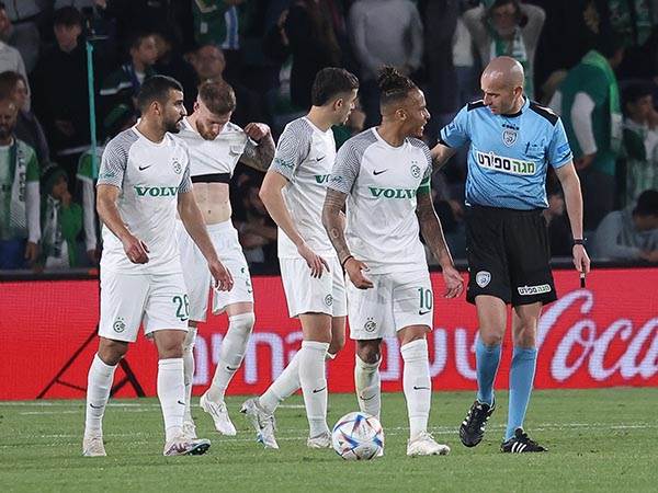 "המשחק היה מבולבל". מכבי חיפה מאוכזבת (צילום: ברני ארדוב)