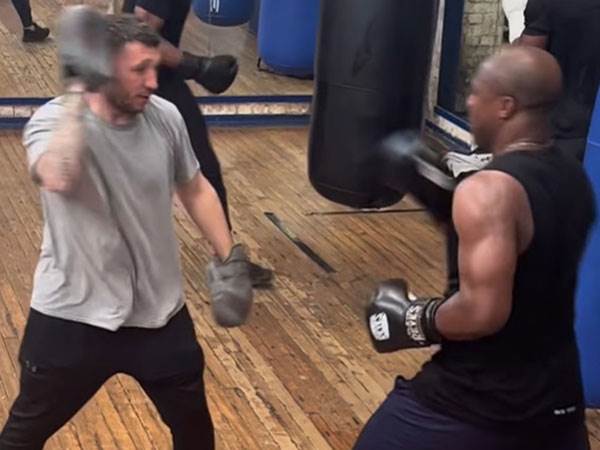 נראה חטוב מתמיד (אינסטגרם)