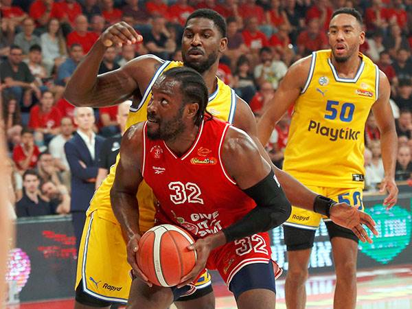 "הבעיה הייתה בעיתוי". אונואקו (אלן שיבר)