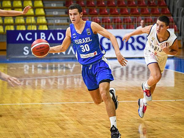 ינסה להשאיר את הנבחרת בדרג. קלר (FIBA)