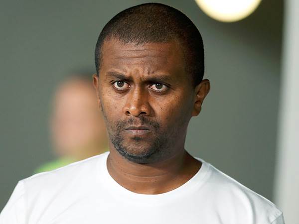 השאיר את הקליפ צמוד לחזה. מסאי דגו (צילום: אלן שיבר)