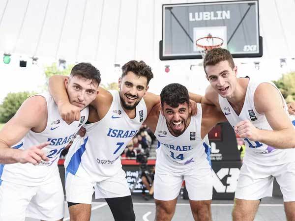 אדירים (FIBA)