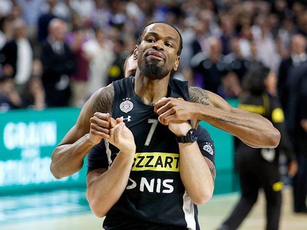 פרטיזן ופאנטר יגיעו לנקום