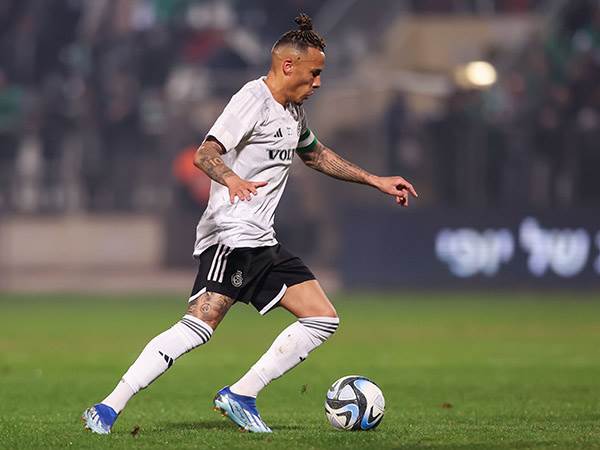 “לא יכול להישאר יותר בישראל“. שרי (צילום: מאור אלקסלסי)