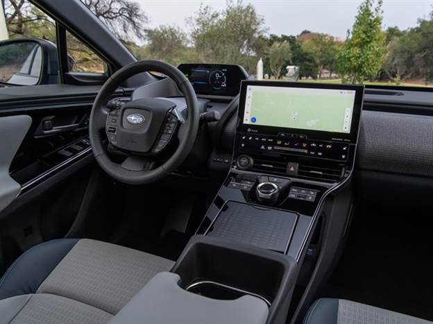 זהה לטויוטה גם מבפנים