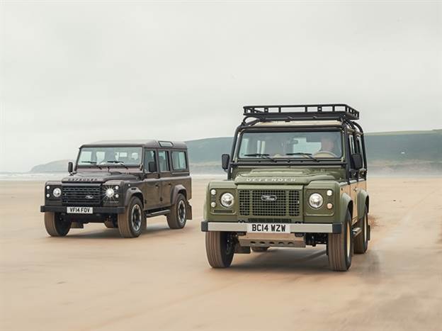 תאורת לד בדיפנדר קלאסי