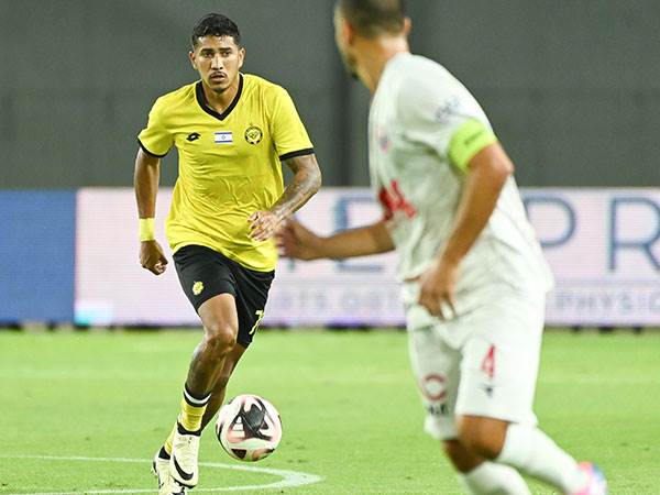 ורגאס. יחס של מלך (ברני ארדוב)