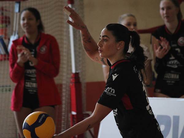 ג`נאח. הלגיונרית שלנו בפורטוגל (צילום: איגוד הכדורעף)