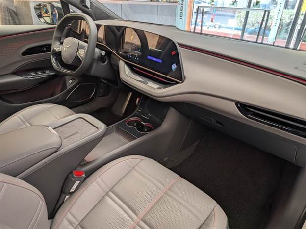 רשימת אבזור ארוכה מאוד ומחיר תחרותי