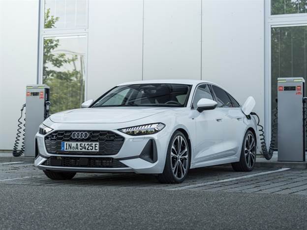 לגרסת הפלאג-אין טווח חשמלי של 103 ק“מ ומחיר גבוה ב-87 אלף שקל