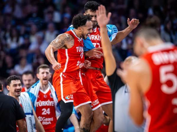 תצוגה טורקית. לארקין (FIBA)