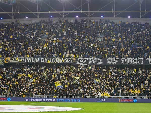 בהמוניהם (קובי אליהו)