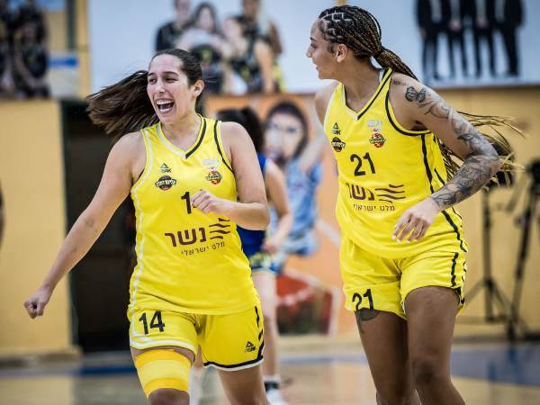 ניצחון קליל (עודד קרני, באדיבות המנהלת)