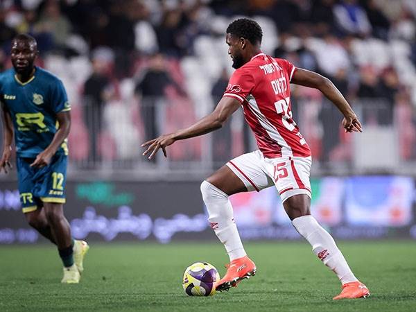 השליטה האדומה היתה ניכרת כבר מהפתיחה (מאור אלקסלסי)