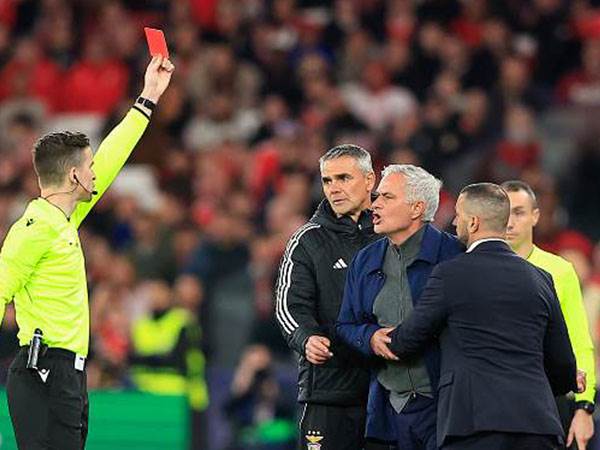 מוריניו לא יהיה בגומלין - בנפיקה תזדקק לנס (GETTY)