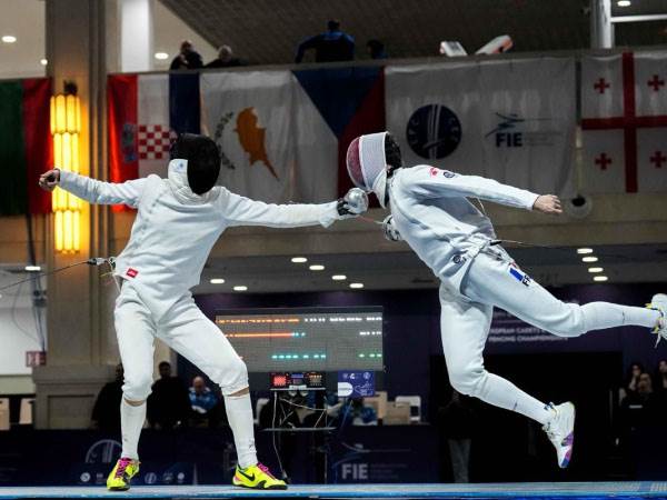 “דקרתי, וניצחתי“ (Team Bizzi)