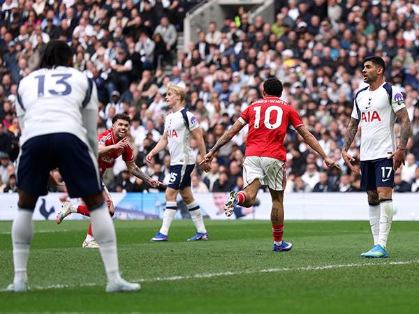 (Photo by Alex Pantling/Getty Images)