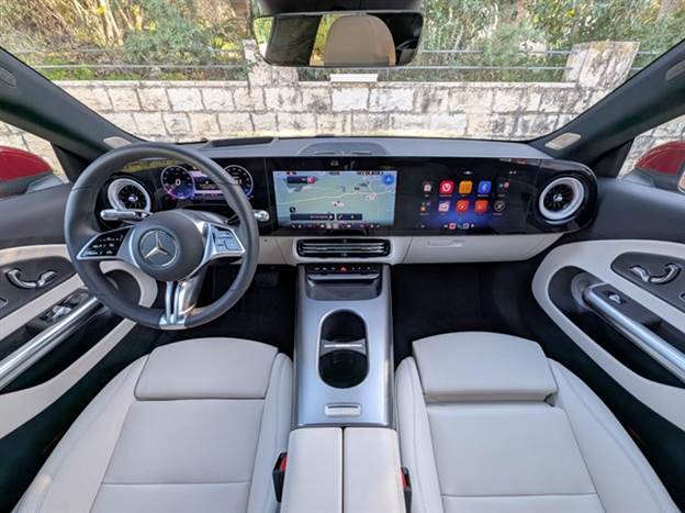 משבר קל בעיצוב ופלטת מסכים. גם איכות החומרים וההרכבה לא הרשימה