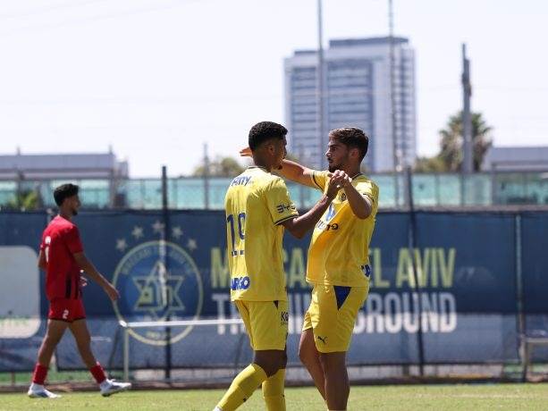 עזו ומדמון חוגגים את השער השני (אתר מכבי תל אביב)