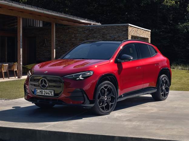 GLA החדש - החזית מיישרת קו עם ה-CLA, ה-GLC וגם ה-C קלאס החדשה