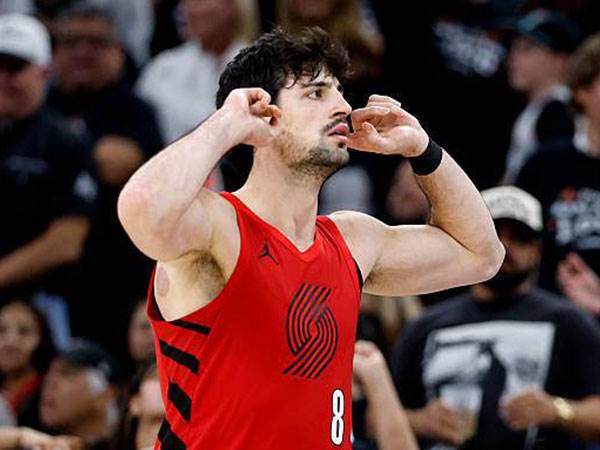 (GETTY)