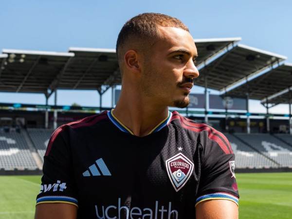 (Colorado Rapids Soccer Club)