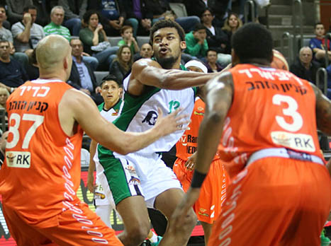 ערב רע לטוני מיצ'ל (מנהלת הליגה)