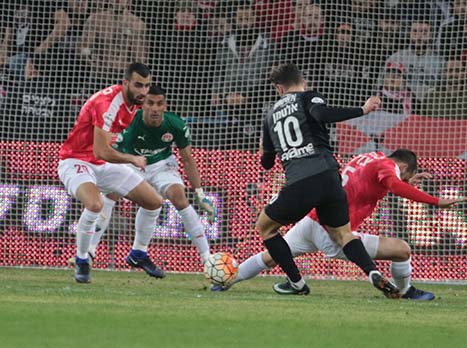 "כל עוד יש משחק ויש כדור, נמשיך לשחק"