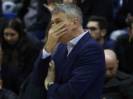 דפיקות לב מהירות כבר בבכורה (אלן שיבר)