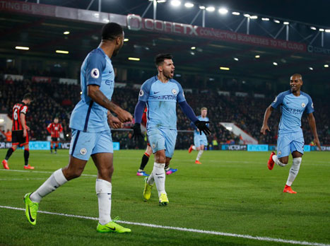 אגוארו חוגג, אבל השער נרשם על מינגס