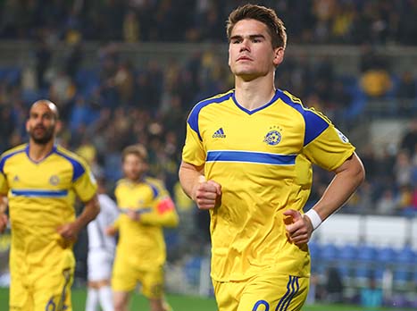 שוב סיפק את הסחורה. קיארטנסון (דני מרון)