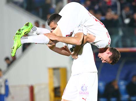 גיבור הערב (דני מרון)