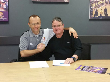 הבעת אמון של המועדון בשמיר