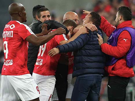 "ברק מכוון אותי". זריהן (אלן שיבר)