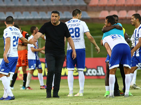 משחק לחימה מרשים (לירון מולדובן)