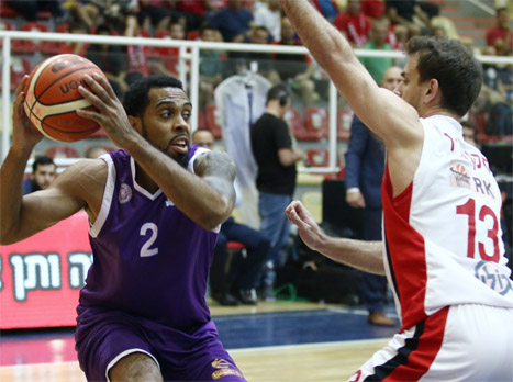 קיצ'ן מול סקוורר. פתיחה טובה לנהריה (מנהלת הליגה)