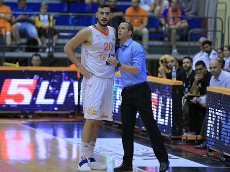 ברנר וזלמנסון. הכתומים לא נבהלו מנסיונות הקאמבק (מנהלת)